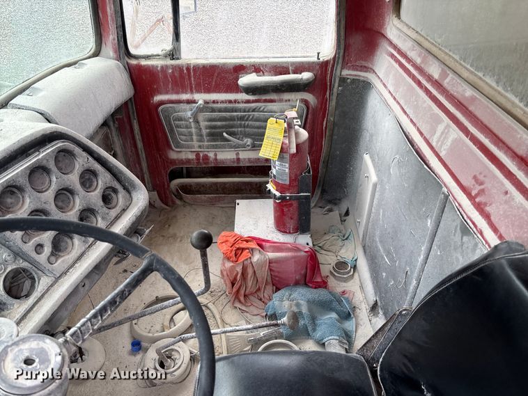 image for item FC5696 1973 Ford 8000 water truck