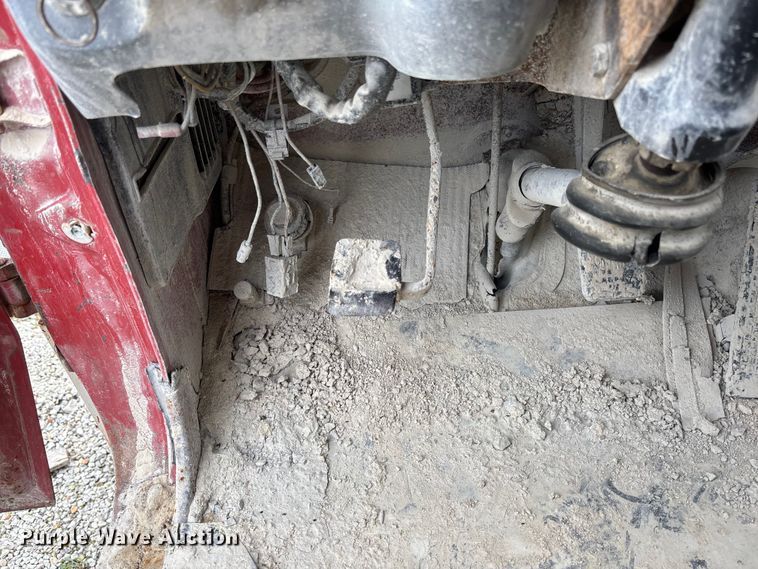 image for item FC5696 1973 Ford 8000 water truck