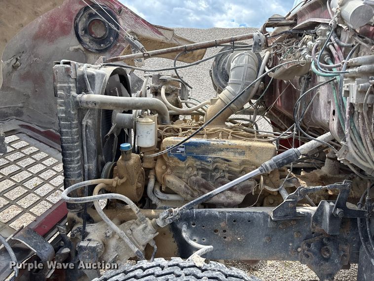 image for item FC5696 1973 Ford 8000 water truck