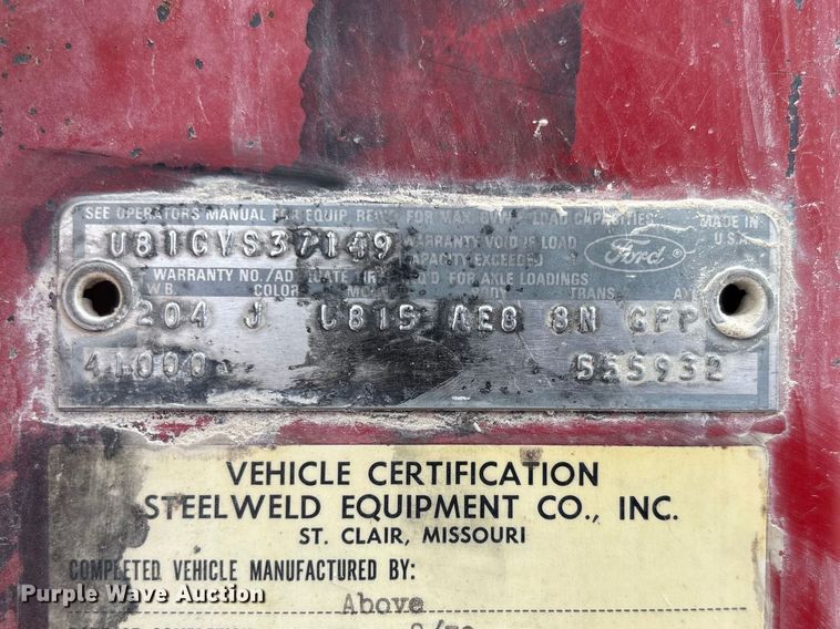 image for item FC5696 1973 Ford 8000 water truck