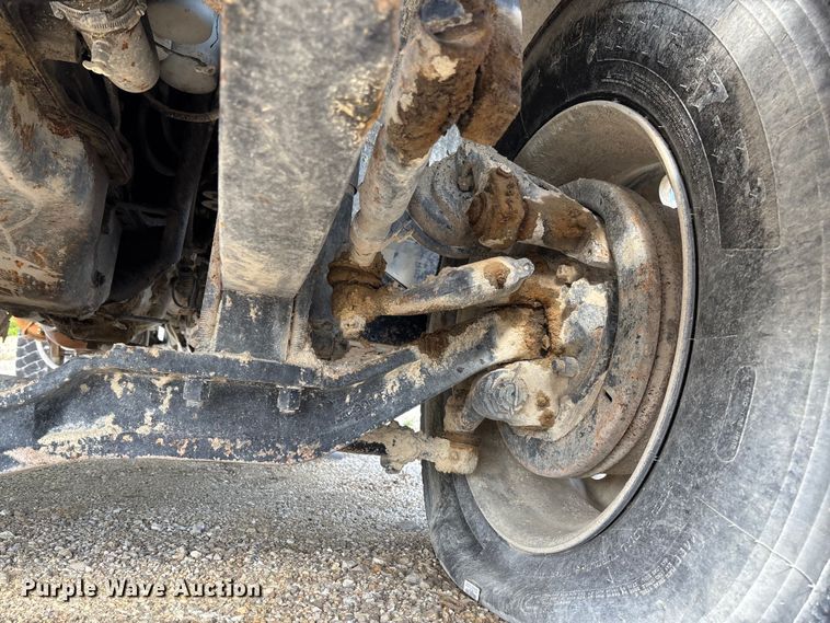 image for item FC5697 1981 Mack R686ST water truck