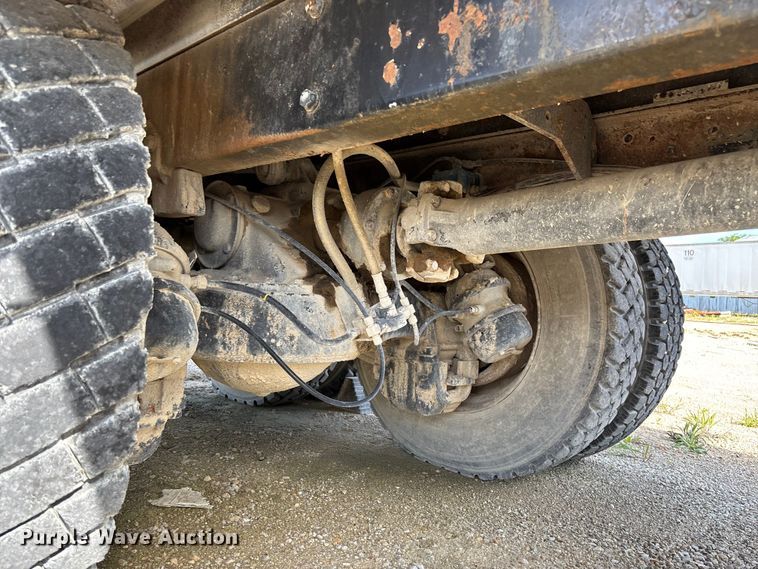image for item FC5697 1981 Mack R686ST water truck
