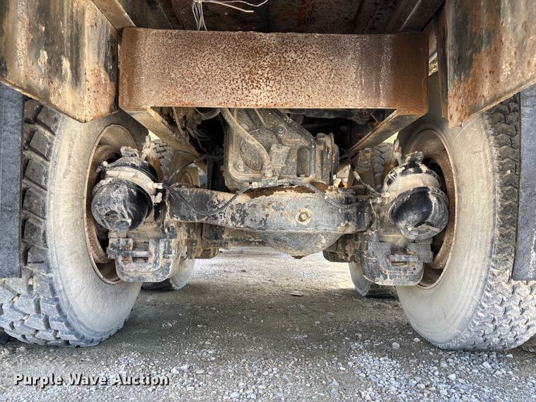 image for item FC5697 1981 Mack R686ST water truck