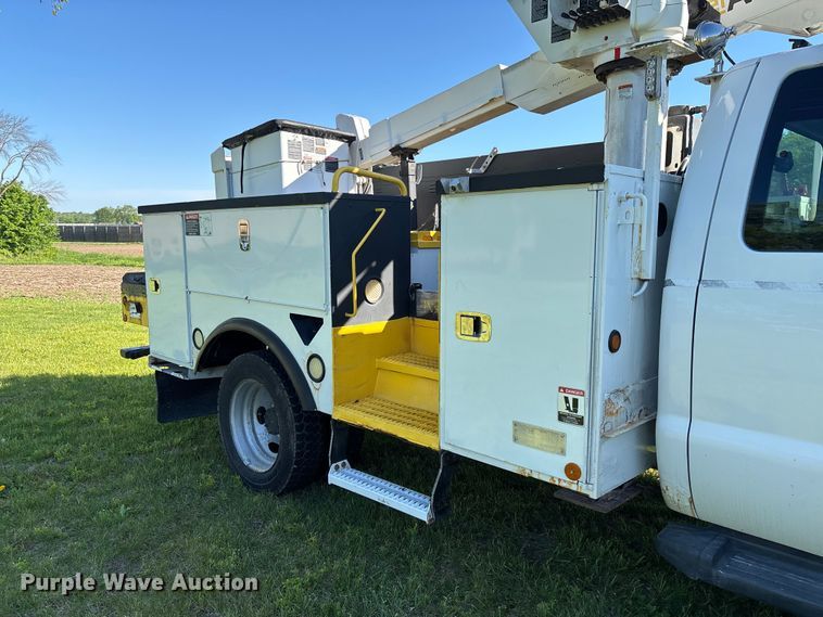 image for item FC5719 2012 Ford F550  bucket truck