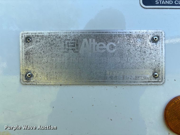 image for item FC5719 2012 Ford F550  bucket truck