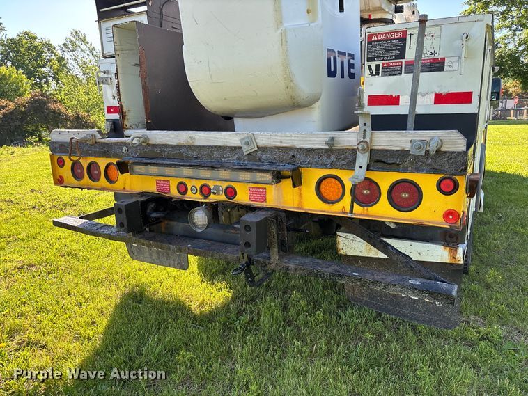 image for item FC5719 2012 Ford F550  bucket truck
