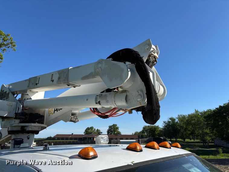 image for item FC5719 2012 Ford F550  bucket truck