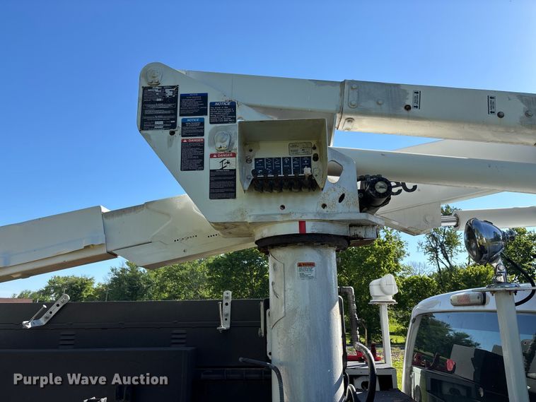 image for item FC5719 2012 Ford F550  bucket truck