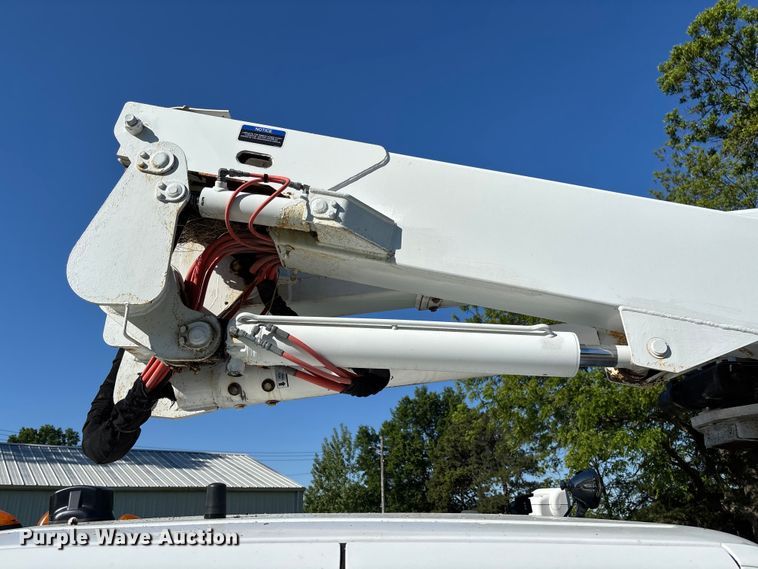 image for item FC5719 2012 Ford F550  bucket truck