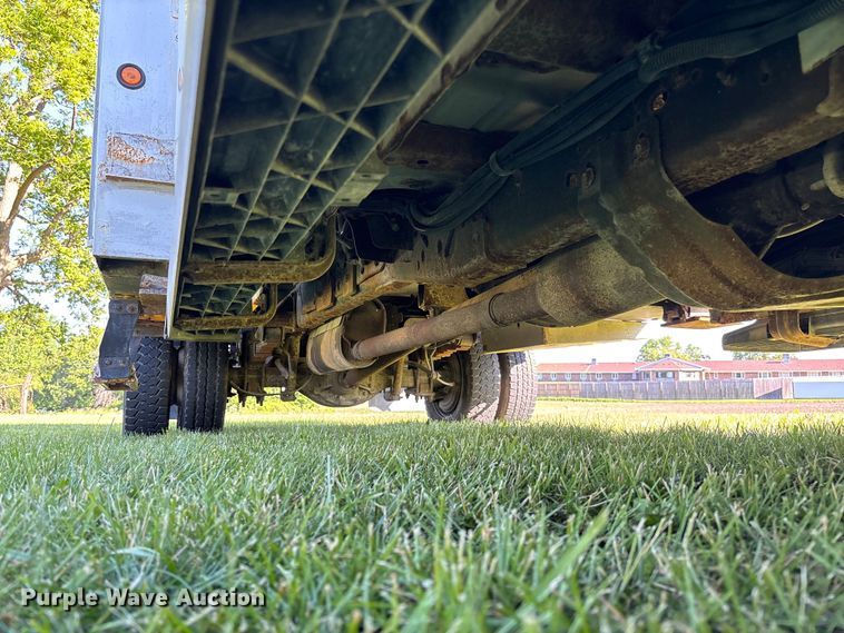 image for item FC5719 2012 Ford F550  bucket truck