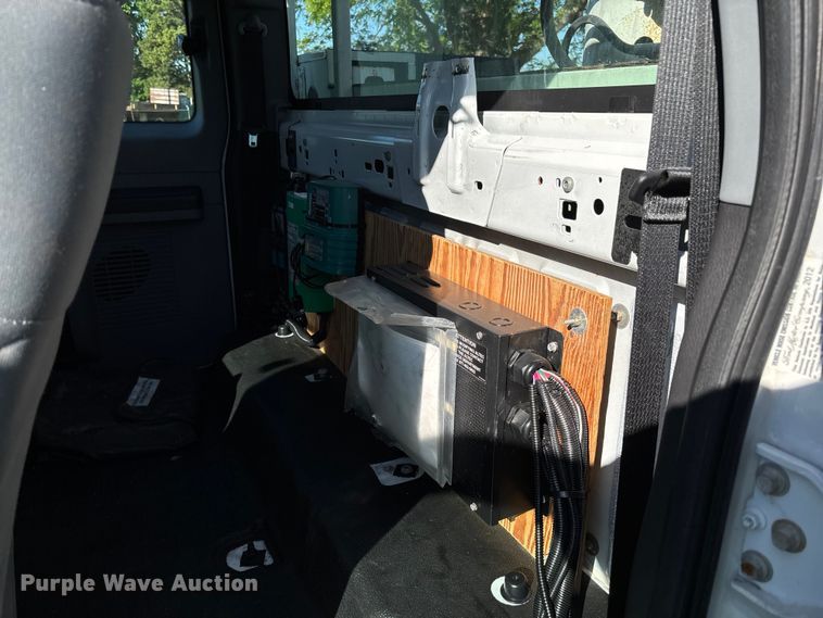 image for item FC5719 2012 Ford F550  bucket truck