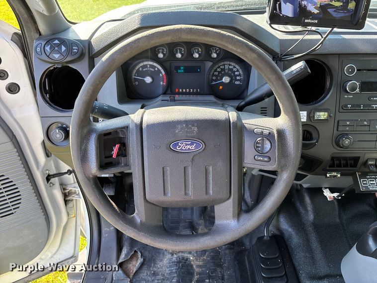 image for item FC5719 2012 Ford F550  bucket truck