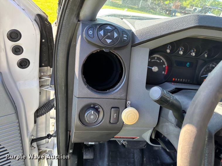 image for item FC5719 2012 Ford F550  bucket truck