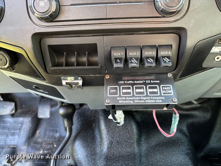 image for item FC5719 2012 Ford F550  bucket truck