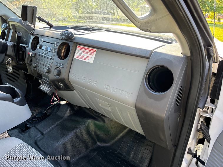 image for item FC5719 2012 Ford F550  bucket truck