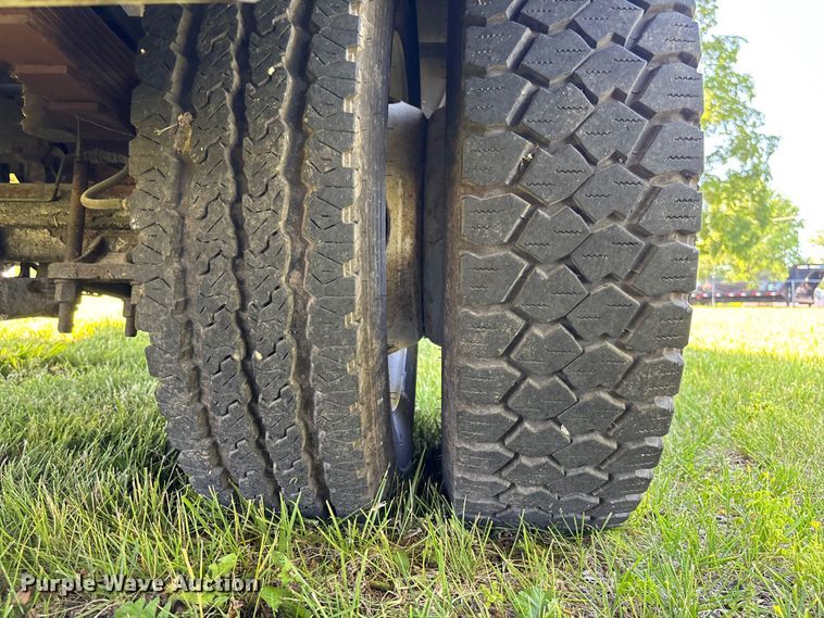 image for item FC5719 2012 Ford F550  bucket truck