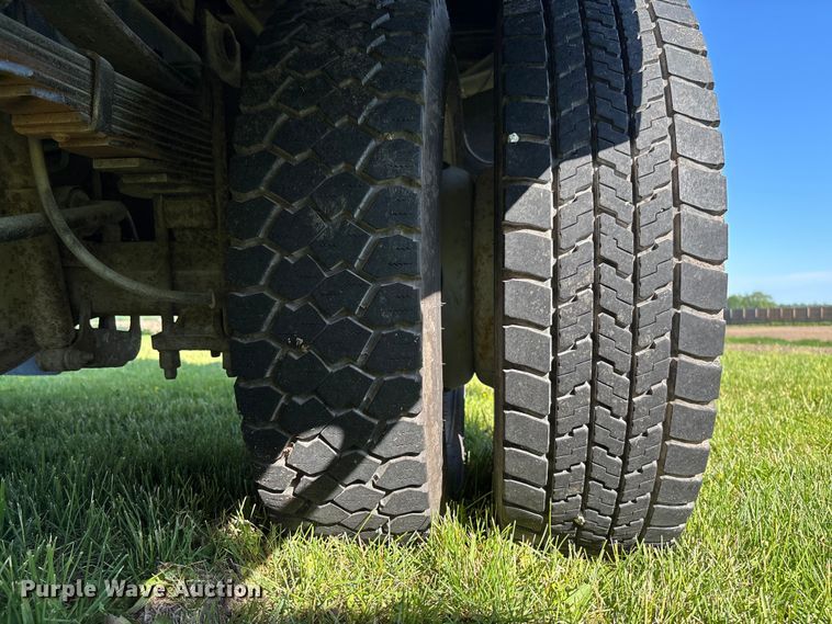 image for item FC5719 2012 Ford F550  bucket truck