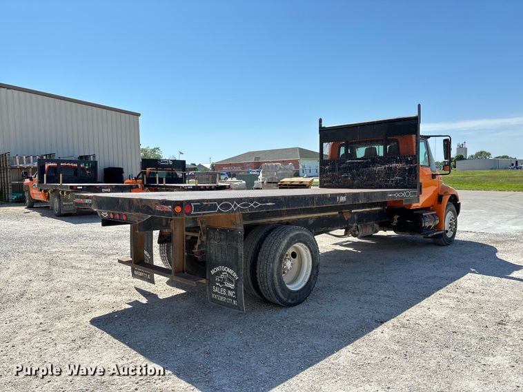 image for item FC5727 2007 International 4300 dump flatbed truck