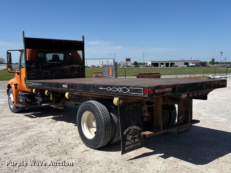 image for item FC5727 2007 International 4300 dump flatbed truck