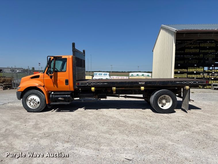 image for item FC5727 2007 International 4300 dump flatbed truck