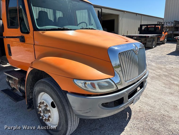 image for item FC5727 2007 International 4300 dump flatbed truck