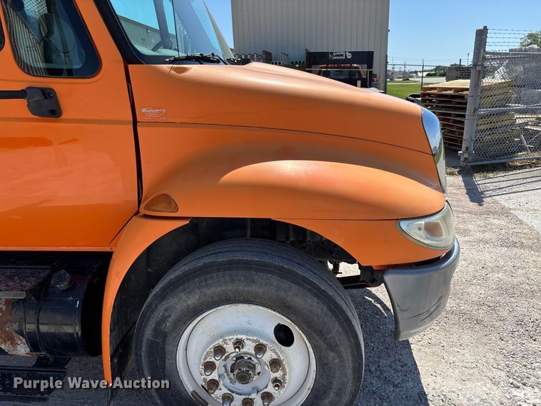 image for item FC5727 2007 International 4300 dump flatbed truck