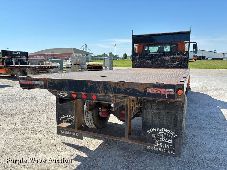 image for item FC5727 2007 International 4300 dump flatbed truck