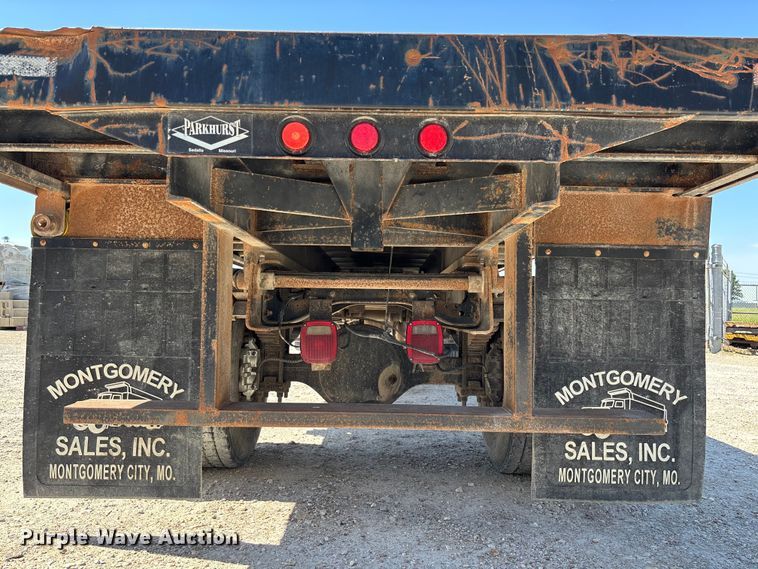 image for item FC5727 2007 International 4300 dump flatbed truck