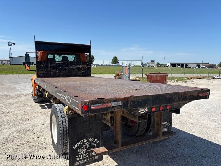 image for item FC5727 2007 International 4300 dump flatbed truck