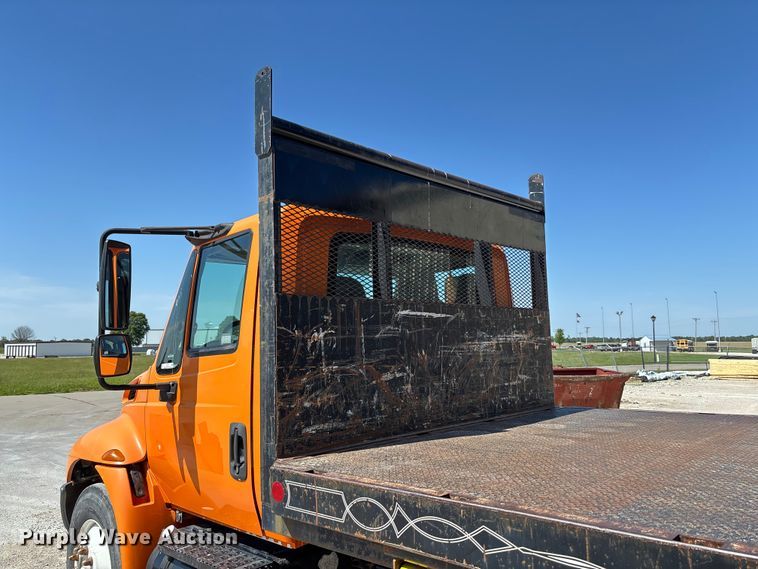 image for item FC5727 2007 International 4300 dump flatbed truck