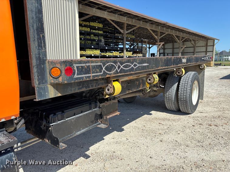 image for item FC5727 2007 International 4300 dump flatbed truck