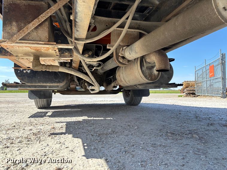 image for item FC5727 2007 International 4300 dump flatbed truck