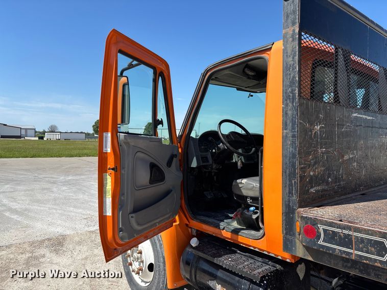 image for item FC5727 2007 International 4300 dump flatbed truck