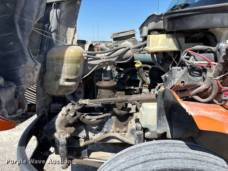 image for item FC5727 2007 International 4300 dump flatbed truck
