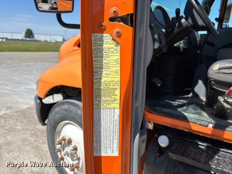 image for item FC5727 2007 International 4300 dump flatbed truck
