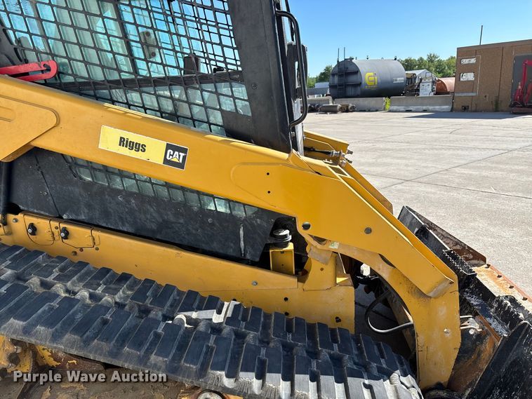 image for item FC5740 2019 Caterpillar 299D2 tracked skid steer loader