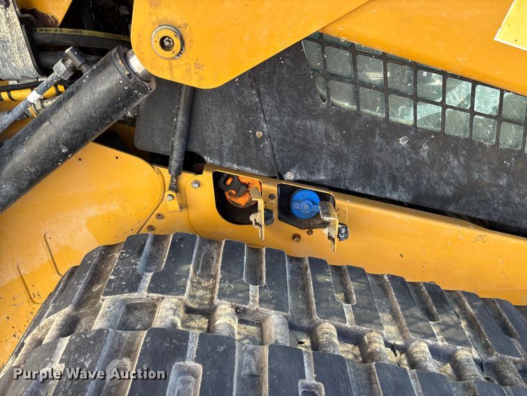 image for item FC5740 2019 Caterpillar 299D2 tracked skid steer loader