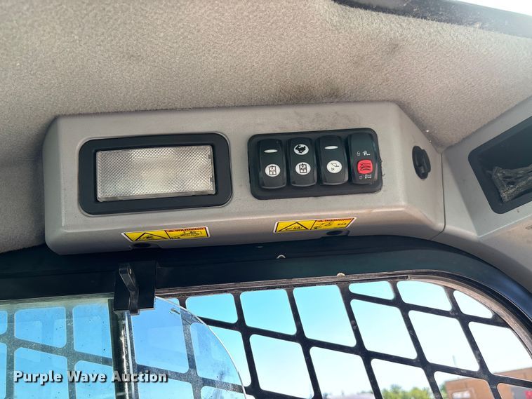 image for item FC5740 2019 Caterpillar 299D2 tracked skid steer loader