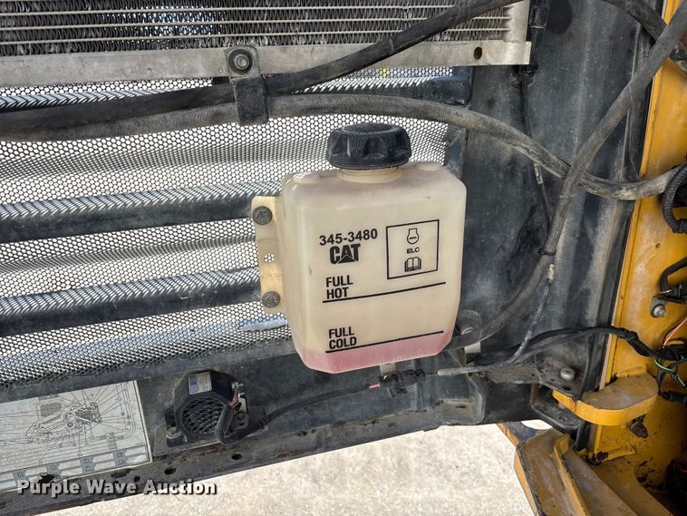 image for item FC5740 2019 Caterpillar 299D2 tracked skid steer loader
