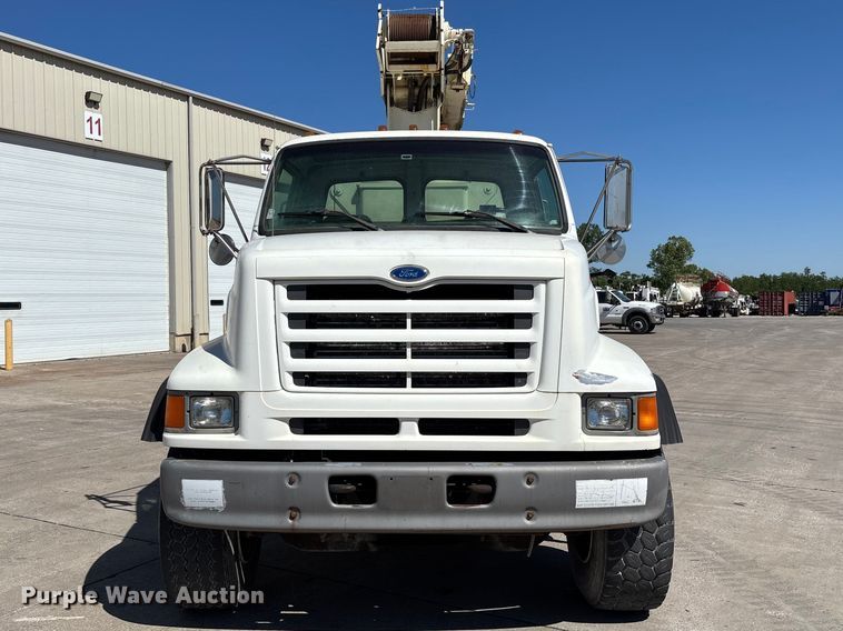 image for item FC5742 1997 Ford LT8501 crane truck