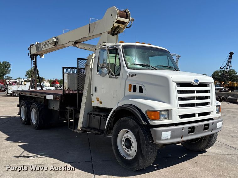 image for item FC5742 1997 Ford LT8501 crane truck