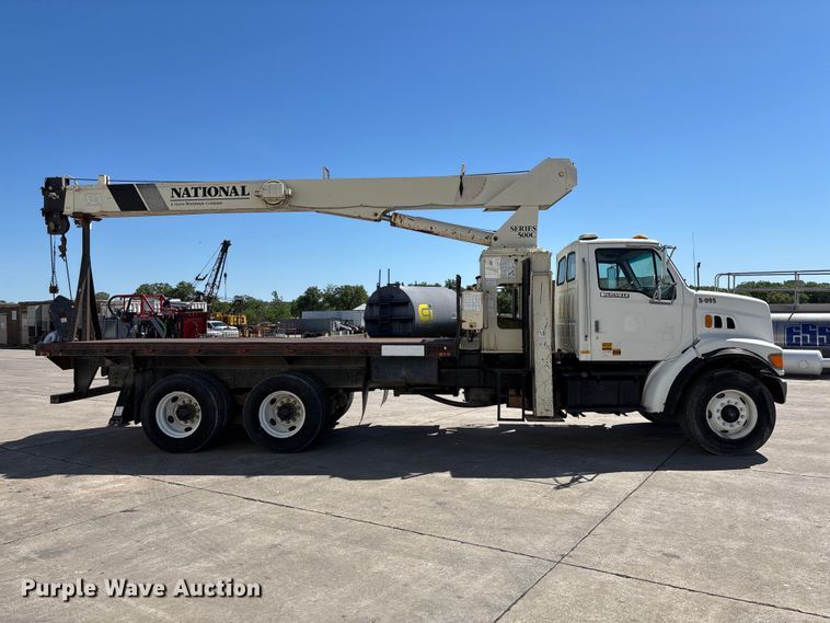image for item FC5742 1997 Ford LT8501 crane truck