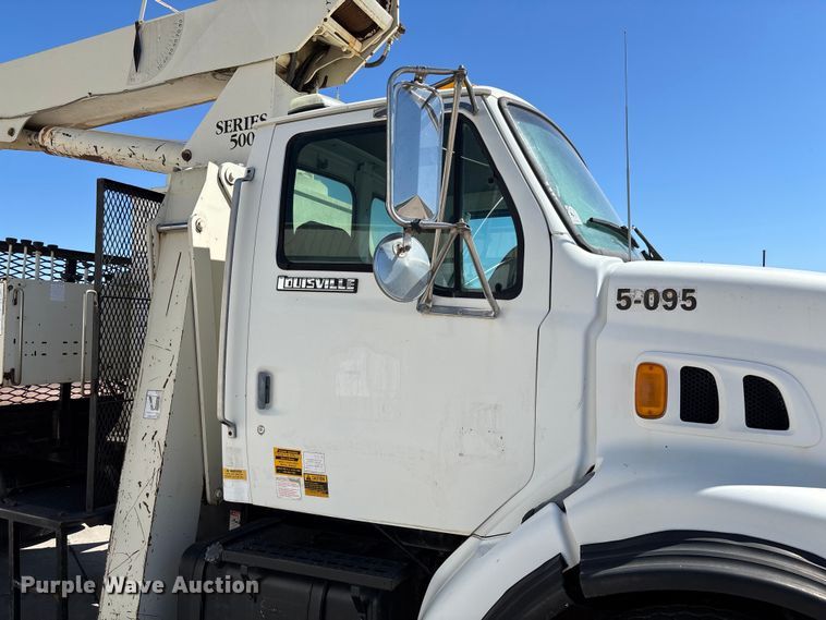 image for item FC5742 1997 Ford LT8501 crane truck