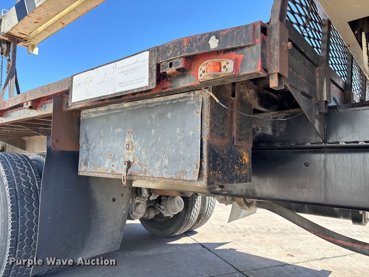 image for item FC5742 1997 Ford LT8501 crane truck