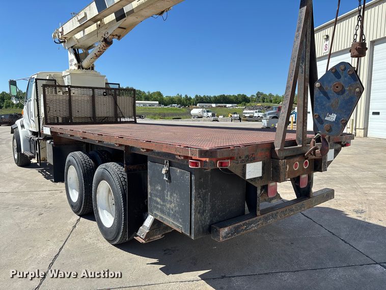 image for item FC5742 1997 Ford LT8501 crane truck