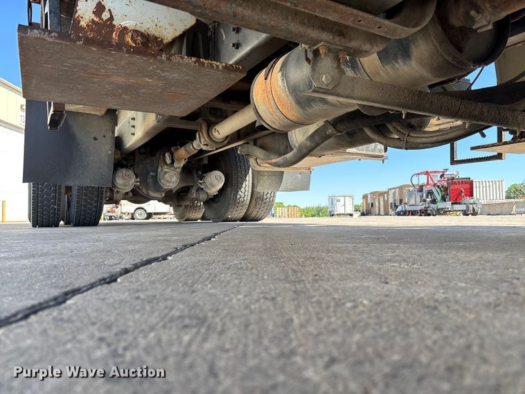 image for item FC5742 1997 Ford LT8501 crane truck