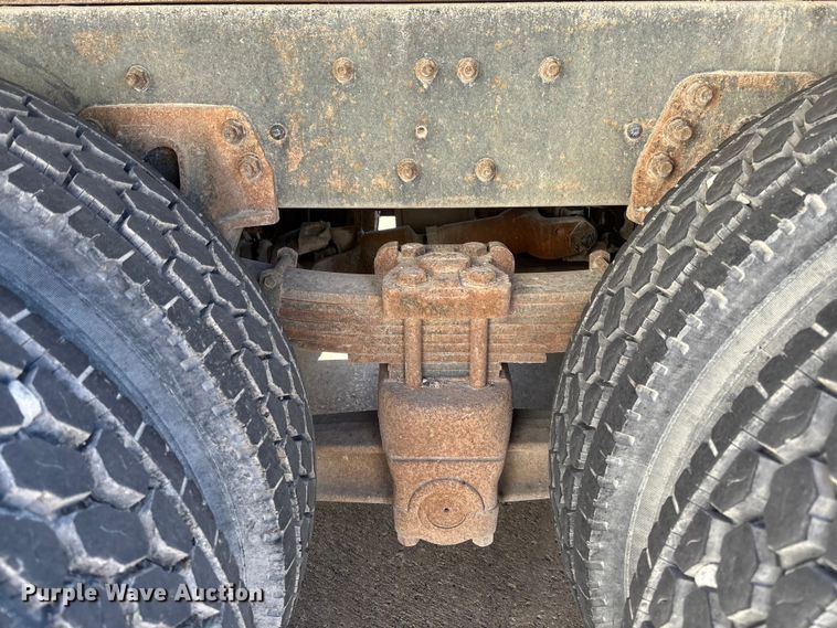 image for item FC5742 1997 Ford LT8501 crane truck