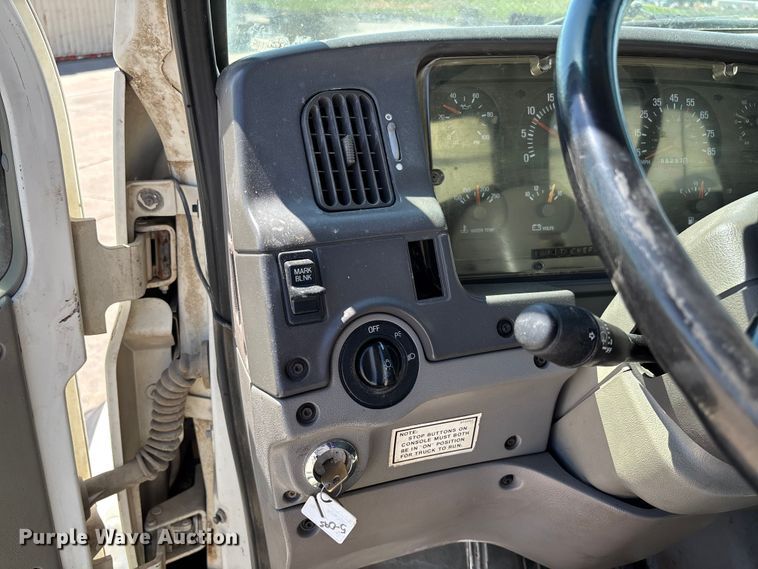 image for item FC5742 1997 Ford LT8501 crane truck