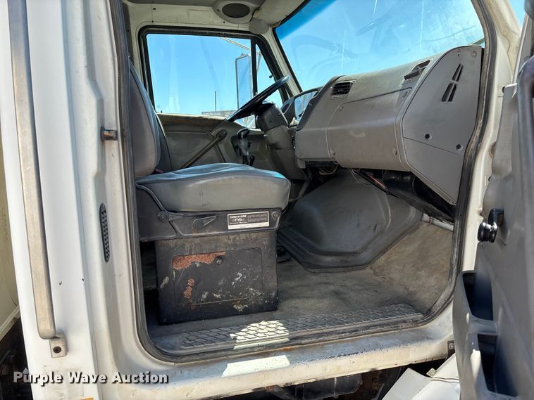 image for item FC5742 1997 Ford LT8501 crane truck
