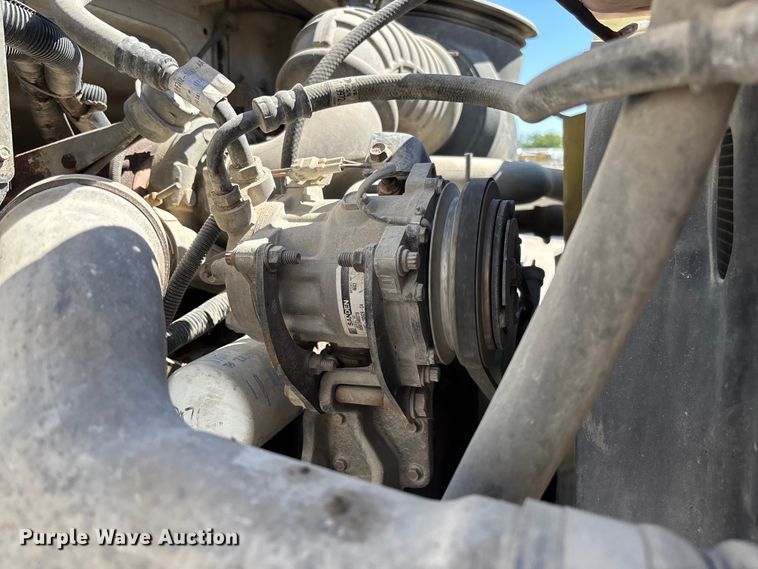 image for item FC5742 1997 Ford LT8501 crane truck
